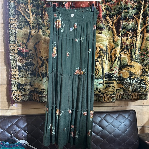 Lightweight maxi skirt - Picture 1 of 1